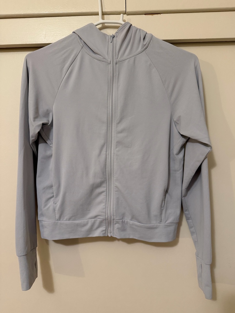 Uniqlo Ultra Stretch AlRism UV Protection
Full-Zip Hoodie